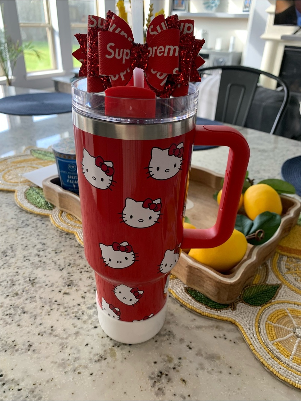 40 Oz Hello Kitty Tumbler with BOWOLOGY Straw Topper